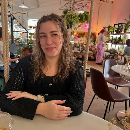 Trisha Kisinger Bio image 1