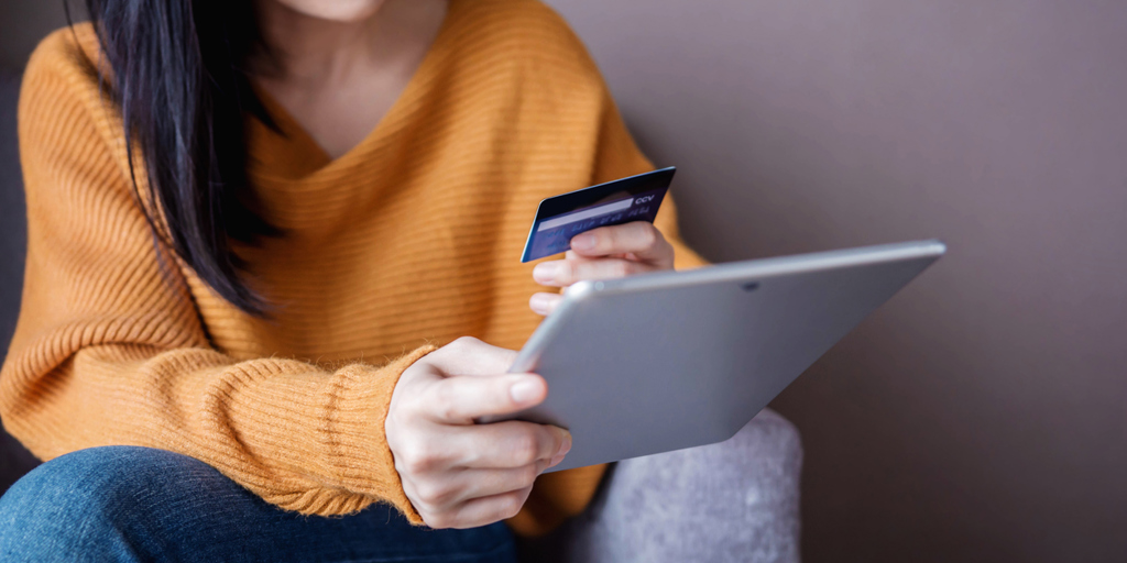 Top Considerations When Building an Ecommerce Website alt text